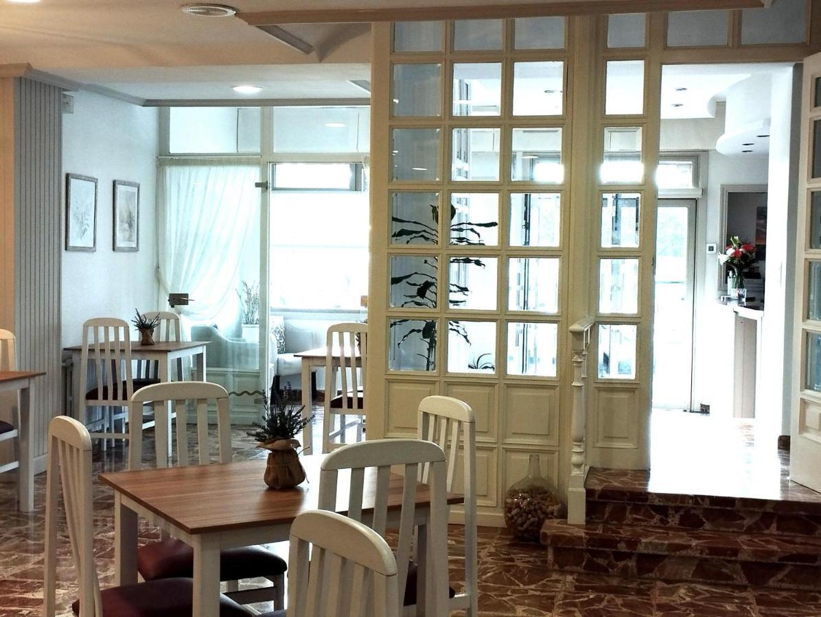 Hotel Argibay โอโกรเบ ภายนอก รูปภาพ